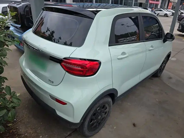 Leapmotor T03 — Фото автомобиля 6