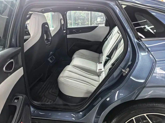 BYD Seal 06 — Фото автомобиля 10