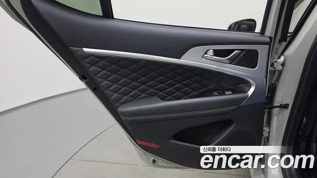Genesis G70 Новый G70 Бензин 2.5T 4WD — Фото автомобиля 22