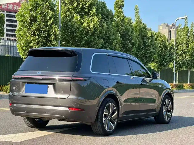 Li Auto L9 — Фото автомобиля 3