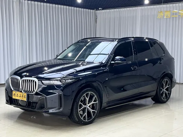 Фотография автомобиля — BMW X5