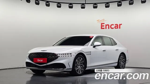 Фотография автомобиля — Genesis G90 RS4