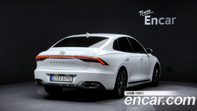 Hyundai Grandeur Новый Grandeur IG — Фото автомобиля 2