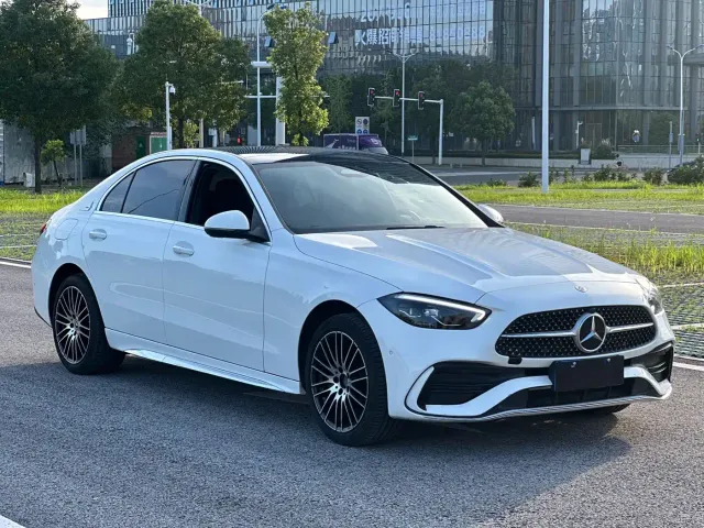 Mercedes-Benz C-Class — Фото автомобиля 4