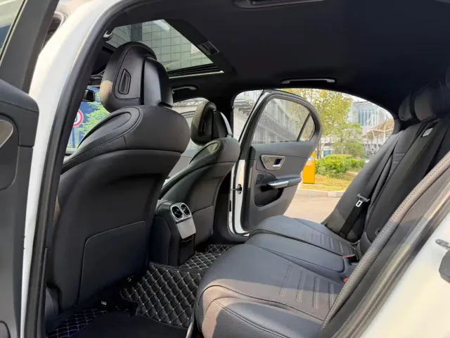 Mercedes-Benz C-Class — Фото автомобиля 7