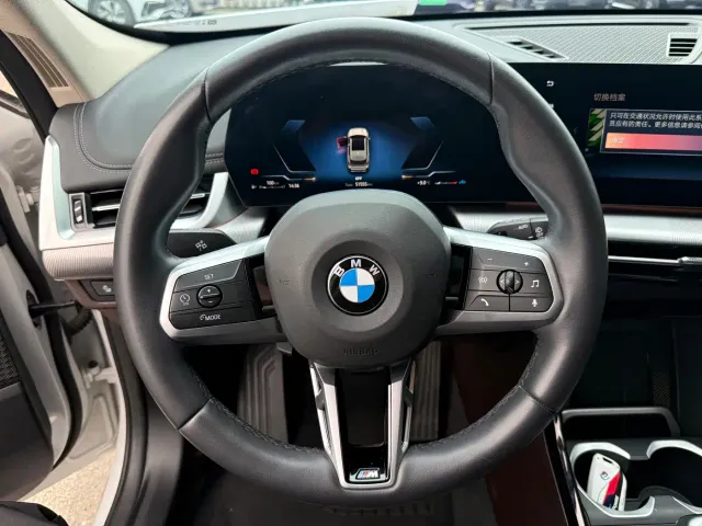 BMW X1 — Фото автомобиля 10