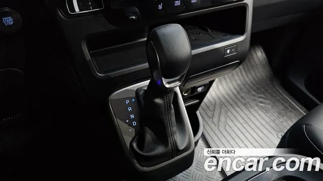 Hyundai Staria Staria — Фото автомобиля 9