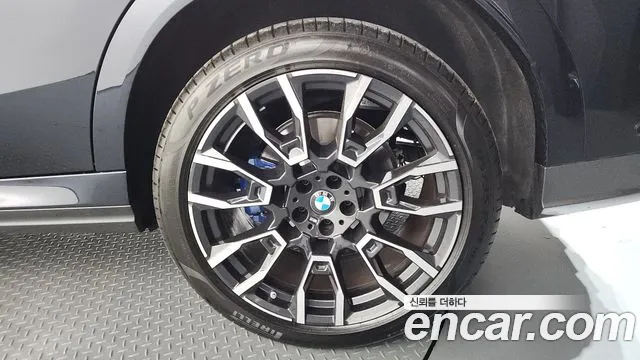 BMW X6 xDrive40i M Sport — Фото автомобиля 18