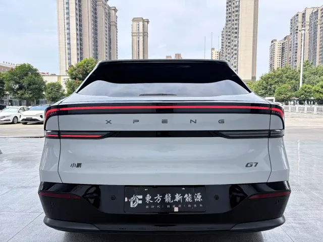 Xpeng G7 — Фото автомобиля 8