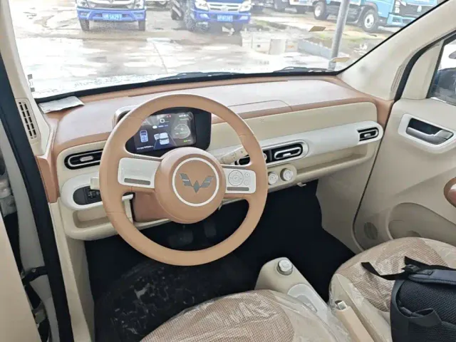 Wuling Hongguang Mini EV — Фото автомобиля 9