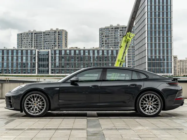 Porsche Panamera — Фото автомобиля 4