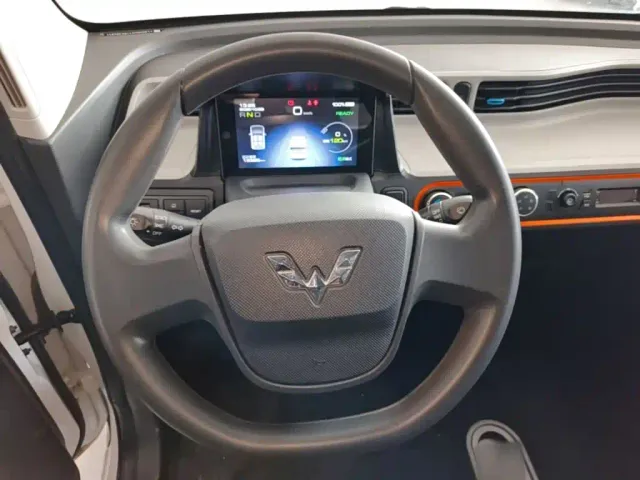 Wuling Hongguang Mini EV — Фото автомобиля 10
