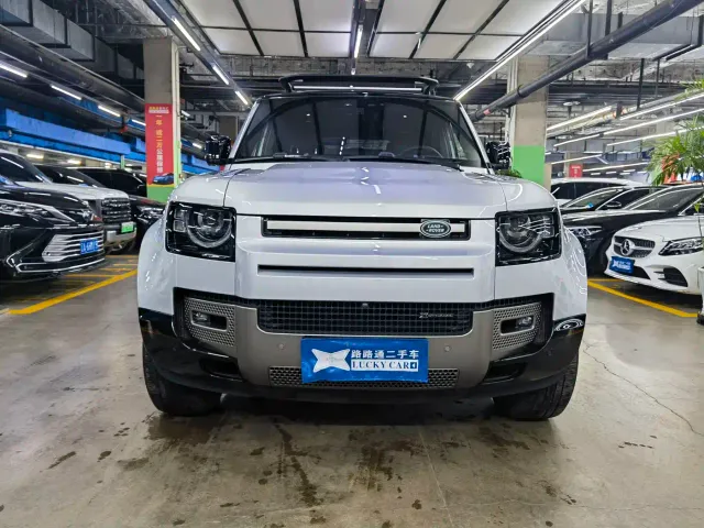 Land Rover Defender — Фото автомобиля 2