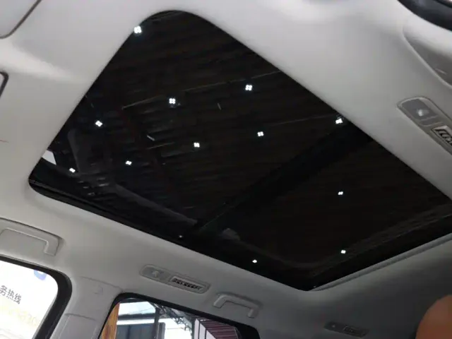 Changan CS95 — Фото автомобиля 17