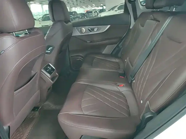 Chery Tiggo 8 PRO — Фото автомобиля 16