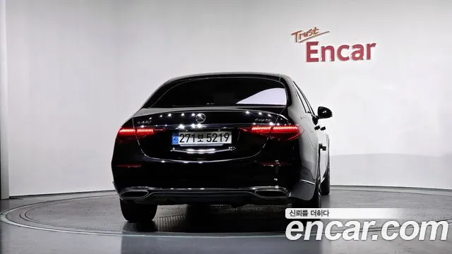 Mercedes-Benz S-Class — Фото автомобиля 4