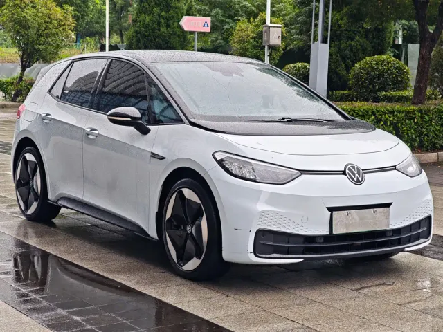 Volkswagen ID.3 — Фото автомобиля 3