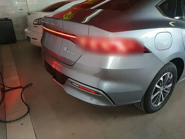 BYD Qin PLUS — Фото автомобиля 7