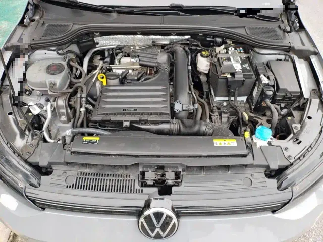 Volkswagen Golf — Фото автомобиля 21