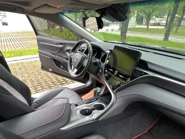 Toyota Camry — Фото автомобиля 14