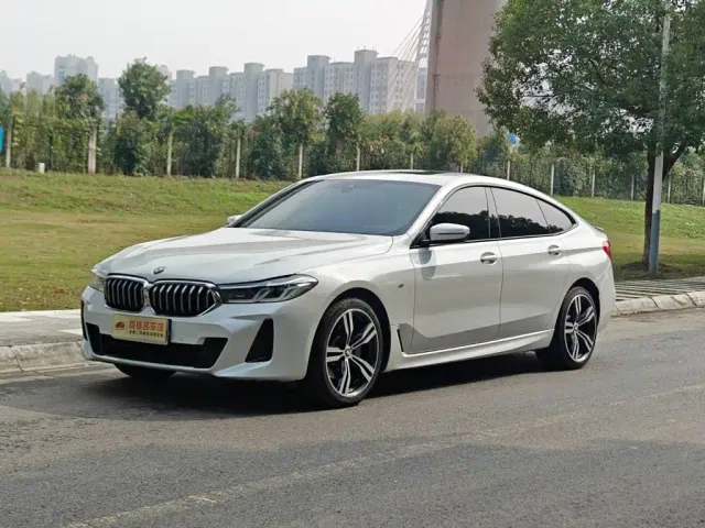 Фотография автомобиля — BMW 6 Series Gran Turismo