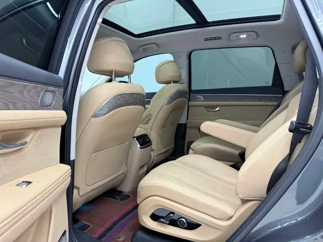 Aito M7 — Фото автомобиля 10
