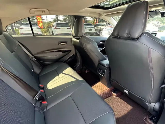 Toyota Corolla — Фото автомобиля 7