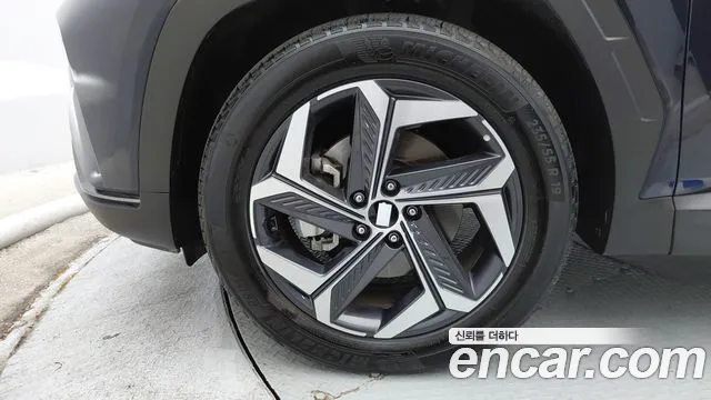 Hyundai Tucson Tucson (NX4) Бензин 1.6 турбо 2WD — Фото автомобиля 5