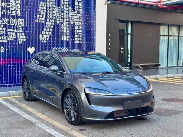 Luxeed R7 — Фото автомобиля 3