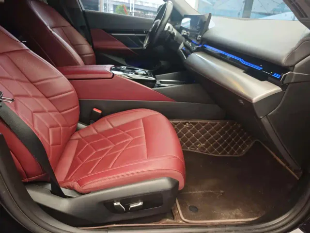 BMW 5 Series — Фото автомобиля 11