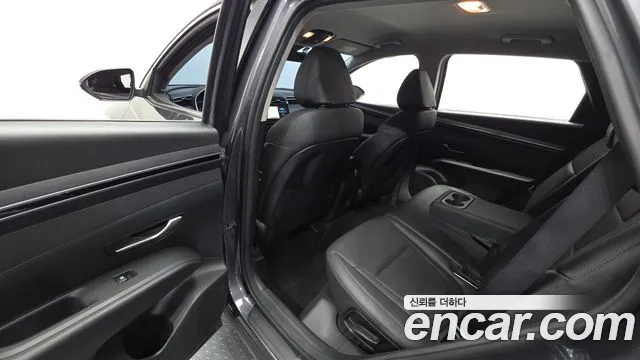 Hyundai Tucson Tucson (NX4) Дизель 2.0 2WD — Фото автомобиля 5