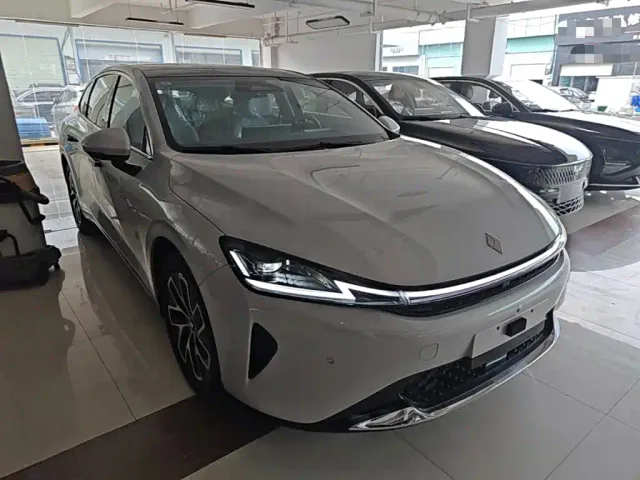 Baojun Xiangjing — Фото автомобиля 3