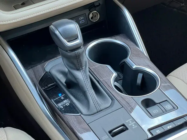 Toyota Highlander — Фото автомобиля 19