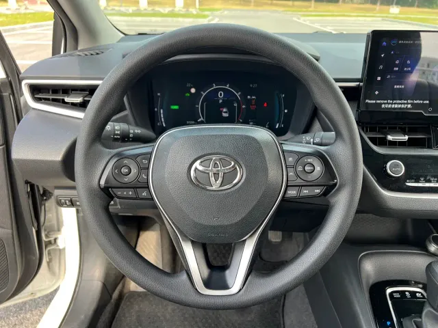 Toyota Corolla — Фото автомобиля 13