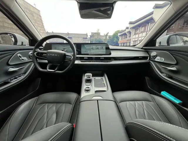 Chery Arrizo 8 — Фото автомобиля 14