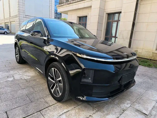 Li Auto L6 — Фото автомобиля 3