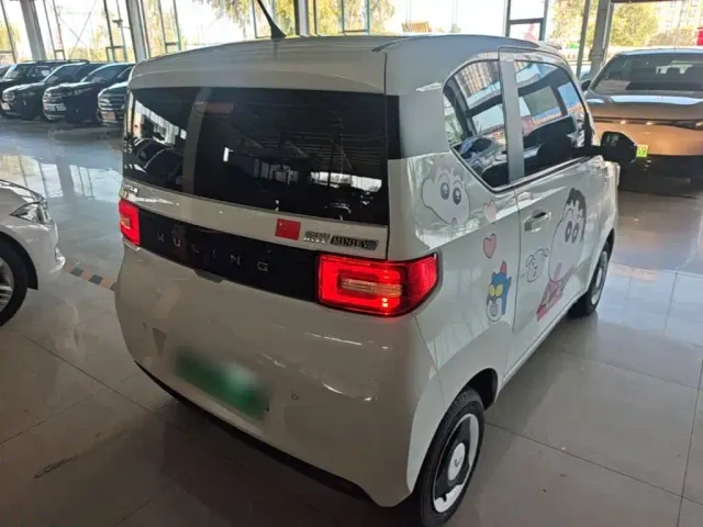Wuling Hongguang Mini EV — Фото автомобиля 4