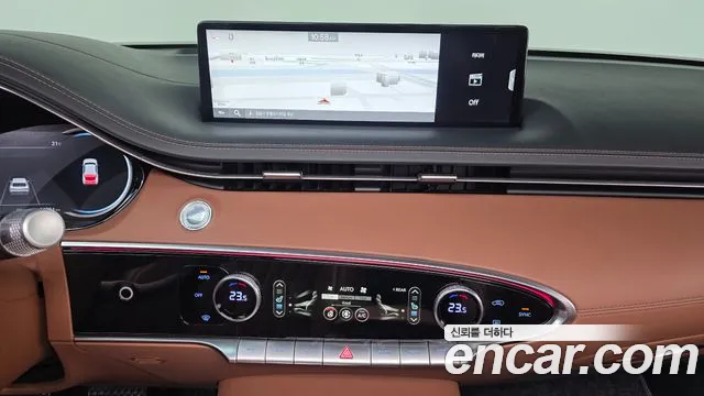 Genesis GV70 — Фото автомобиля 12