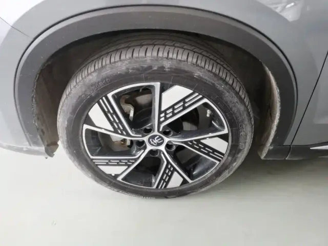BYD Song Pro — Фото автомобиля 22