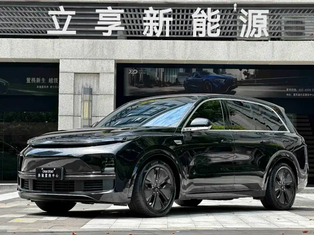 Фотография автомобиля — Li Auto L8