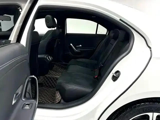 Mercedes-Benz A-Class — Фото автомобиля 6