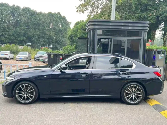 BMW 3 Series — Фото автомобиля 4