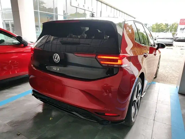 Volkswagen ID.3 — Фото автомобиля 6