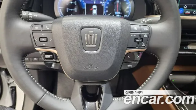 Toyota Crown — Фото автомобиля 12