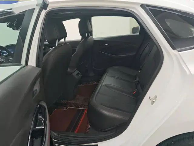 Buick Verano — Фото автомобиля 11