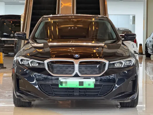 BMW i3 — Фото автомобиля 2