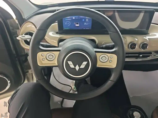 Wuling Bingo — Фото автомобиля 10