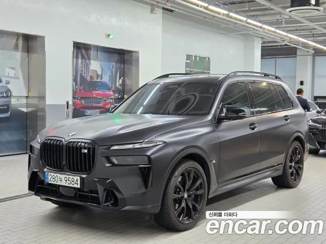 Фотография автомобиля — BMW X7 G07