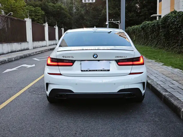 BMW 3 Series — Фото автомобиля 8