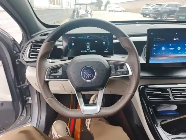 BYD Qin PLUS — Фото автомобиля 10